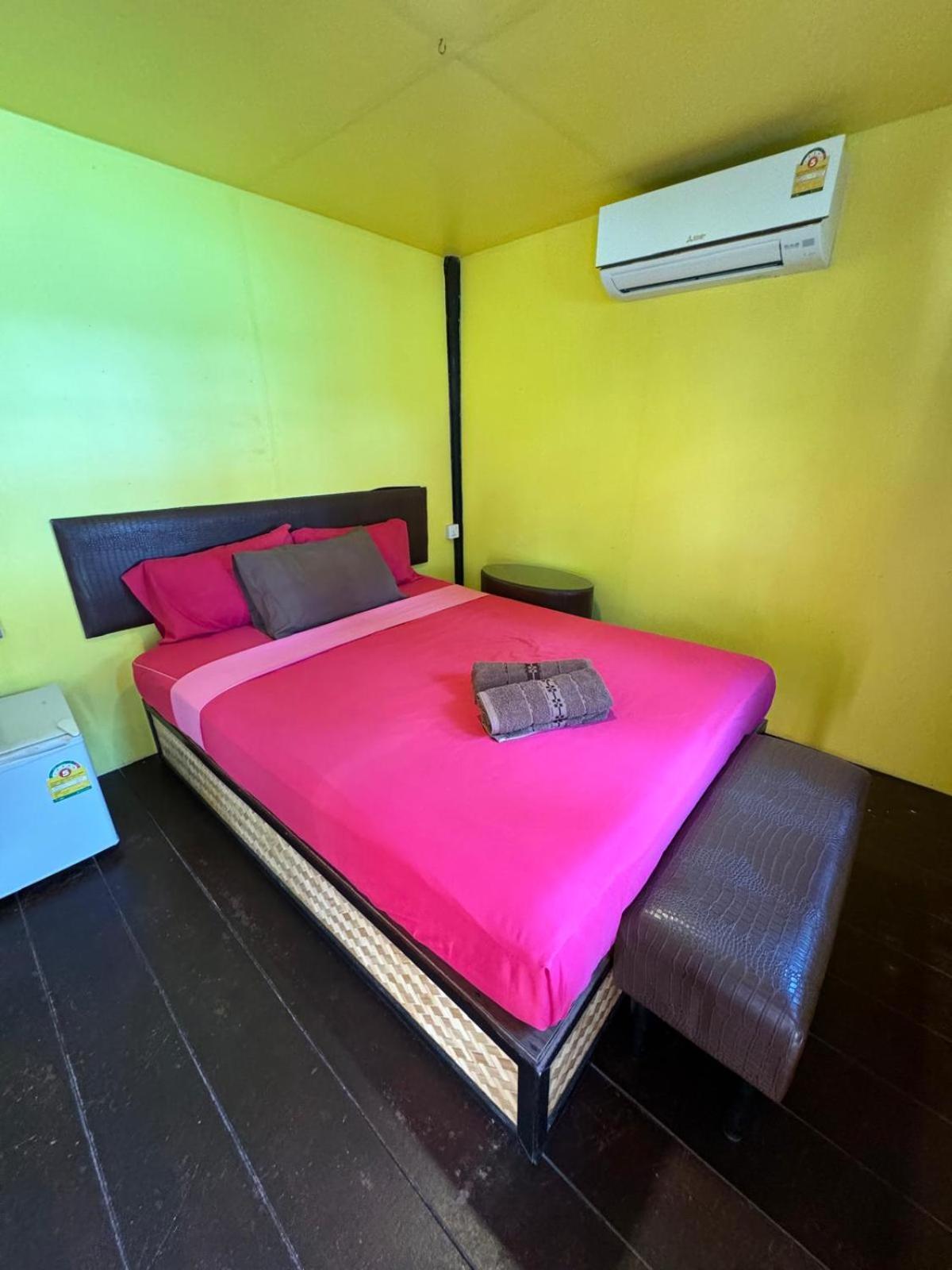Bayview Sunset Hotel Koh Lipe Buitenkant foto